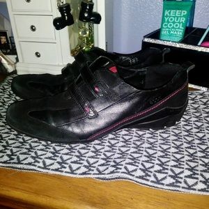 Ecco black Velcro leather shoes